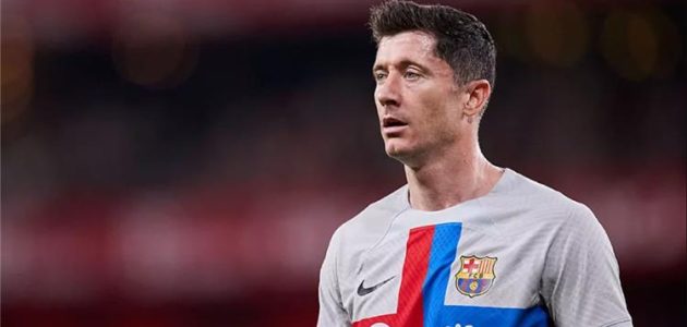 ليفاندوفسكي يطالب برشلونة بإبرام صفقتين: سنكون أكثر تنافسية